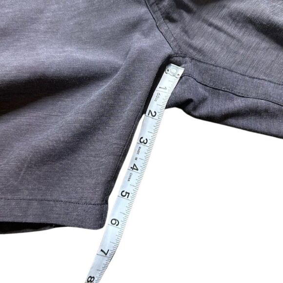 William Murray Gunmetal Gray Outdoor Activity Shorts in Size 38W x 6" IS - Picture 6 of 7